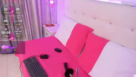 Snapshot of nara_pink chatting on 11/01/25, 06:32 nara_pink online show from 11/01/25, 06:32