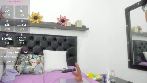 Snapshot of nashira_robert chatting on 12/28/24, 03:26 Debora online show from 12/28/24, 03:26