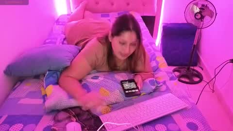 Nasly batista  online show from 10/24/25, 06:10