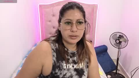 Nasly batista  online show from 10/24/25, 10:06