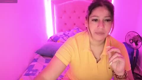 Nasly batista  online show from 11/09/25, 11:14