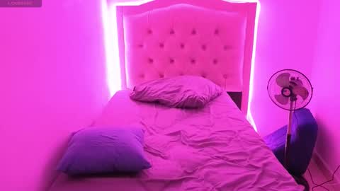 Nasly batista  online show from 11/13/25, 05:17