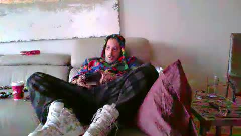 Snapshot of nassobout chatting on 01/01/25, 05:11 nassobout online show from 01/01/25, 05:11