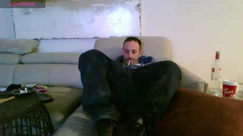 Snapshot of nassobout chatting on 01/05/25, 04:04 nassobout online show from 01/05/25, 04:04