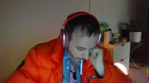 Snapshot of nassobout chatting on 01/16/25, 10:44 nassobout online show from 01/16/25, 10:44