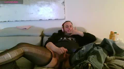 Snapshot of nassobout chatting on 01/27/25, 06:19 nassobout online show from 01/27/25, 06:19
