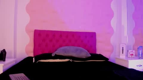 Snapshot of nastasha_nasty1 chatting on 11/06/25, 08:32 Maira online show from 11/06/25, 08:32