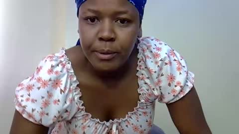 Snapshot of nasty_aj chatting on 09/29/25, 04:39 OILy Girl online show from 09/29/25, 04:39