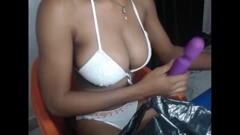 Snapshot of nasty_luna0 chatting on 01/06/25, 04:36 nasty_luna0 online show from 01/06/25, 04:36