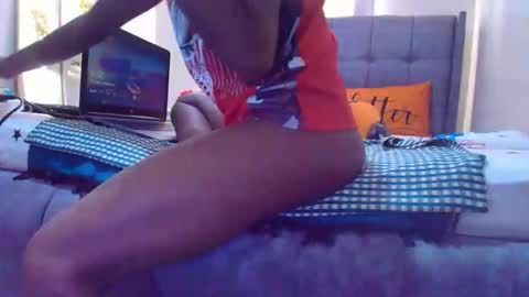 Snapshot of nasty_sweet_holes chatting on 10/16/25, 07:31 NESTER online show from 10/16/25, 07:31