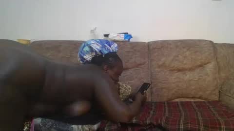 Snapshot of nastyessy1 chatting on 09/27/25, 07:46 nastyessy1 online show from 09/27/25, 07:46