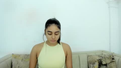 Snapshot of natalia_aguirre chatting on 11/01/25, 12:18 Naty online show from 11/01/25, 12:18