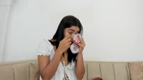 Snapshot of natalia_aguirre chatting on 11/15/25, 12:13 Naty online show from 11/15/25, 12:13