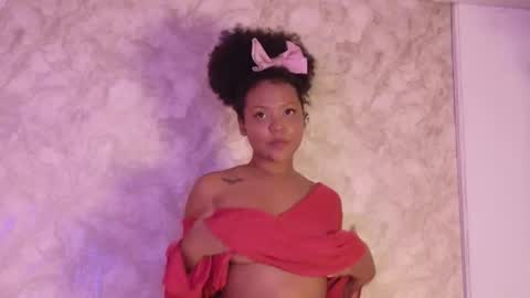 natalia_curlyx online show from 11/22/25, 11:59