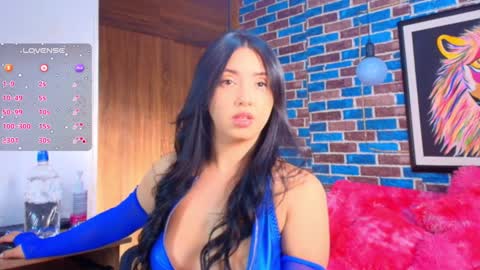 Snapshot of natalia_kiss01 chatting on 01/28/25, 09:40 Natalia Kiss online show from 01/28/25, 09:40