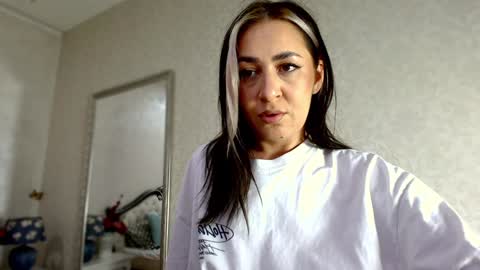 Wild influence online show from 01/13/25, 05:12