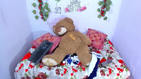 Snapshot of nataliaandjulliam chatting on 11/14/25, 05:28 nataliaandjulliam online show from 11/14/25, 05:28