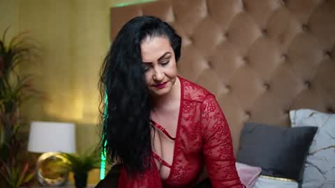 Snapshot of nataliareina chatting on 01/11/25, 07:59 Natalia online show from 01/11/25, 07:59