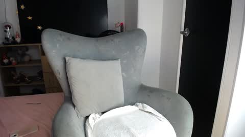 Natalia online show from 12/12/24, 03:37