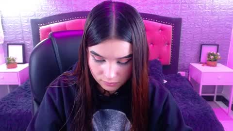 natalie  online show from 10/31/25, 03:07