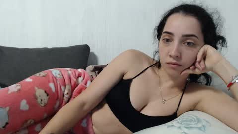 Snapshot of natalie_mia chatting on 03/03/25, 03:08 Miia online show from 03/03/25, 03:08