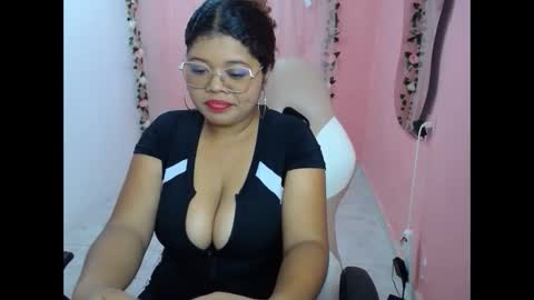 natalie_tits1 online show from 10/22/25, 07:02