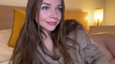 Snapshot of natalie_x chatting on 01/27/25, 07:56 Im coming online show from 01/27/25, 07:56