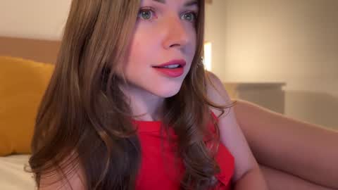 Snapshot of natalie_x chatting on 11/15/25, 06:37 Im coming online show from 11/15/25, 06:37