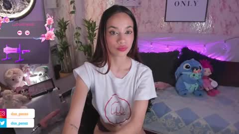 Snapshot of nataly_29 chatting on 12/14/24, 05:40 MissNatis online show from 12/14/24, 05:40
