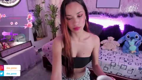 Snapshot of nataly_29 chatting on 12/28/24, 08:15 MissNatis online show from 12/28/24, 08:15