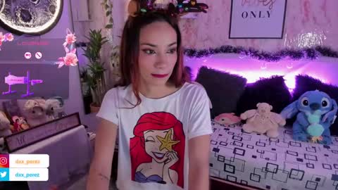 Snapshot of nataly_29 chatting on 12/30/24, 12:00 MissNatis online show from 12/30/24, 12:00