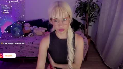 Snapshot of nataly_29 chatting on 11/23/25, 02:00 MissNatis online show from 11/23/25, 02:00