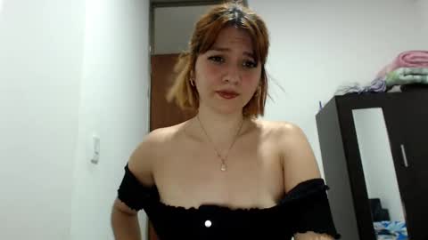 Snapshot of nataly__portman__ chatting on 03/12/25, 11:33 Nataly online show from 03/12/25, 11:33