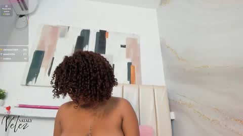 Snapshot of nataly_velez chatting on 10/14/25, 12:44 Naty online show from 10/14/25, 12:44