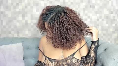 Snapshot of nataly_velez chatting on 10/24/25, 08:16 Naty online show from 10/24/25, 08:16