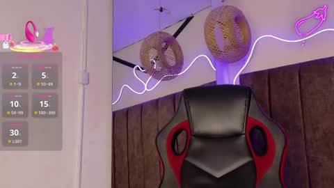 Natasha  online show from 10/26/25, 07:53