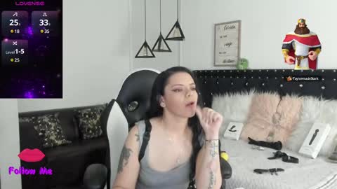 Snapshot of natasha__logan chatting on 03/09/25, 10:19 Natasha online show from 03/09/25, 10:19