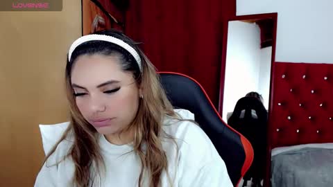 Snapshot of natasha__magics chatting on 10/09/25, 03:15 natasha__magics online show from 10/09/25, 03:15