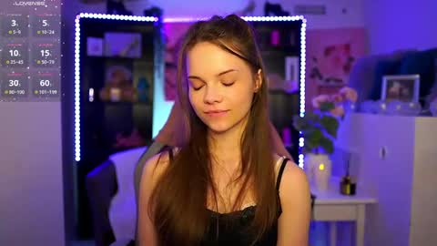 Snapshot of natasha__malkova chatting on 02/06/25, 08:23 natasha__malkova online show from 02/06/25, 08:23