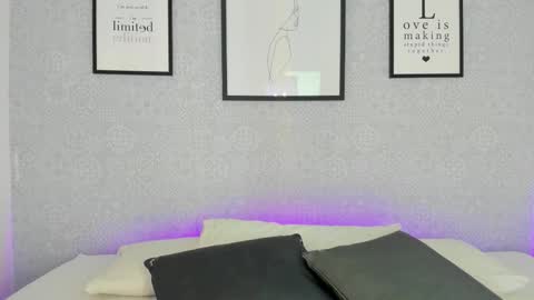  Natasha  online show from 11/07/25, 11:21