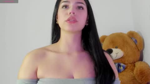 Snapshot of natasha_su chatting on 12/01/24, 09:59 Natalia online show from 12/01/24, 09:59