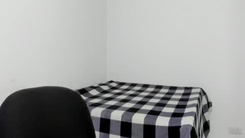 Snapshot of natasha_su chatting on 01/14/25, 03:11 Natalia online show from 01/14/25, 03:11