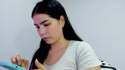 Snapshot of natasha_su chatting on 10/09/25, 09:46 Natalia online show from 10/09/25, 09:46