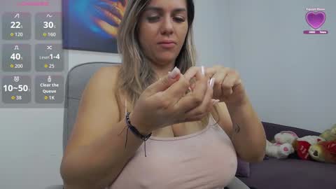 natashaboobs online show from 11/03/25, 08:04