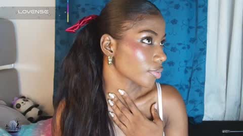 Natasha  online show from 11/07/25, 10:59