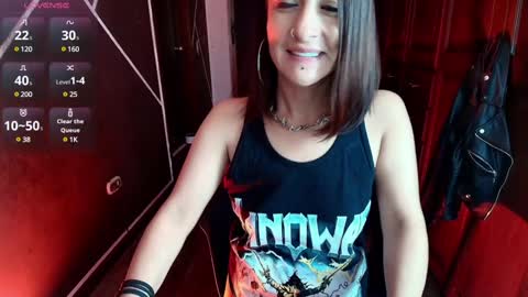 Snapshot of natashamason chatting on 12/18/24, 12:29 Natasha Mason online show from 12/18/24, 12:29