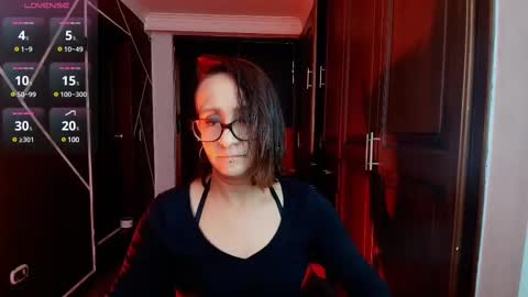 Snapshot of natashamason chatting on 02/18/25, 11:44 Natasha Mason online show from 02/18/25, 11:44
