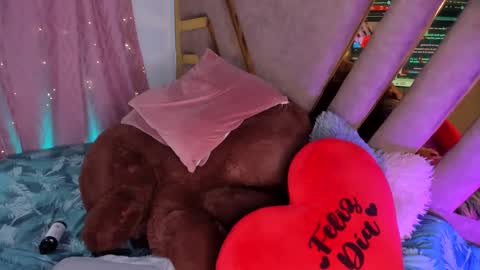 Snapshot of natashamendoza23 chatting on 02/16/25, 01:58 Natasha online show from 02/16/25, 01:58