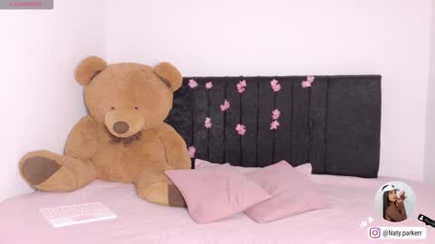 Natasha online show from 10/06/25, 07:44