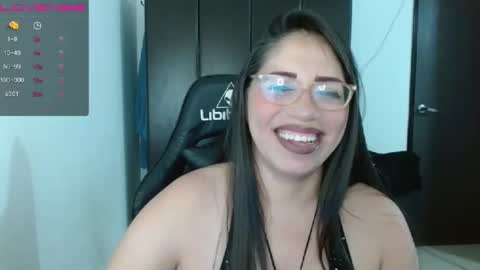 Natasha Smithe  online show from 01/31/25, 04:25